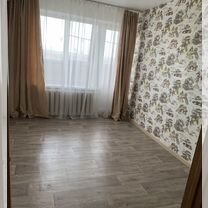 2-к. квартира, 45 м², 3/3 эт.