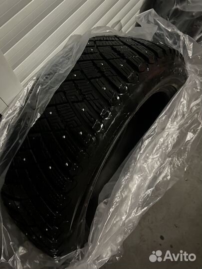 Goodyear UltraGrip Ice Arctic SUV 235/55 R19 105T