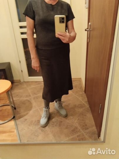 Качественная шерсть для женщины 50-52 р