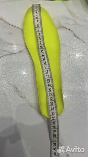 Продам бутсы новые 39-40 размер