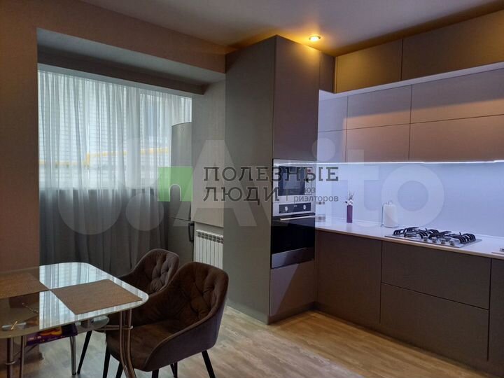 3-к. квартира, 100,3 м², 2/10 эт.