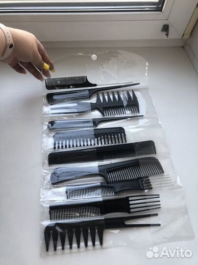 Набор расчесок