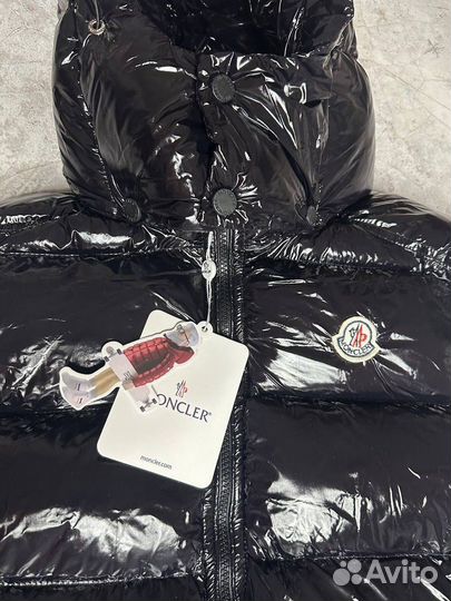 Жилетка Moncler глянцевая + NFC