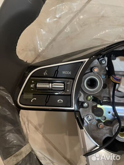 Рулевое колесо Kia Cerato 56100-M6370-B2C