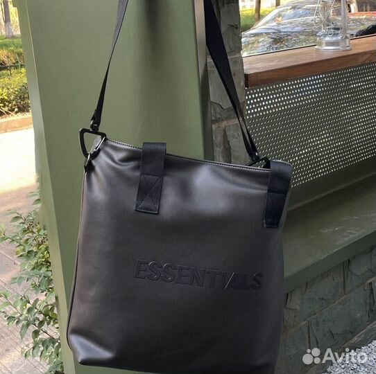 Сумка Essentials Lifestyle