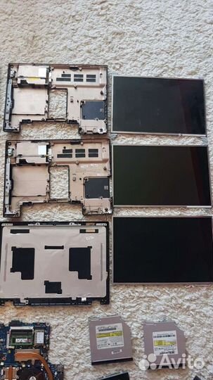 Запчасти от ноутбука samsung r60plus и r560