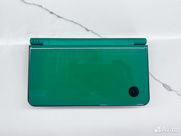 Nintendo DSi XL 32Gb прошитая Green