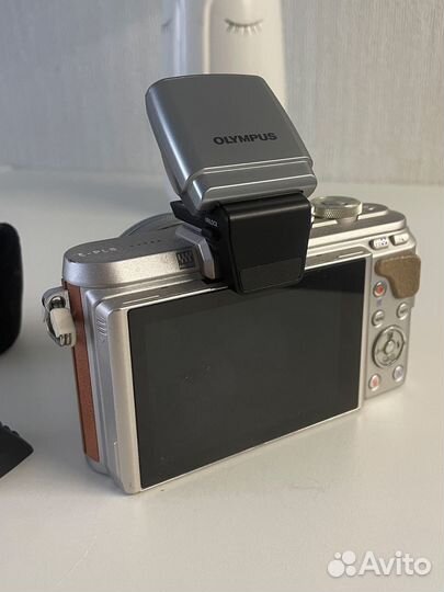 Компактный фотоаппарат olympus