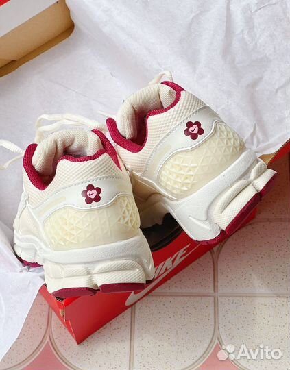 Кроссовки Nike air zoom vomero 5 valentine's day