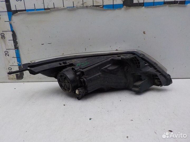 Б/У Б/У Фара левая Kia Rio 2015- 921014X500