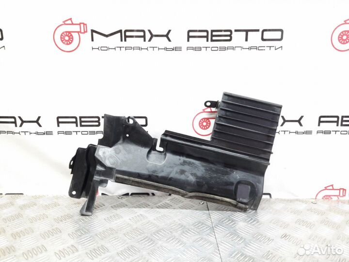 Б/У Дефлектор радиатора Nissan Tiida Latio C11T