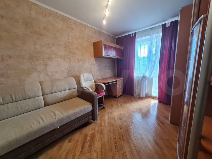 3-к. квартира, 74 м², 3/6 эт.