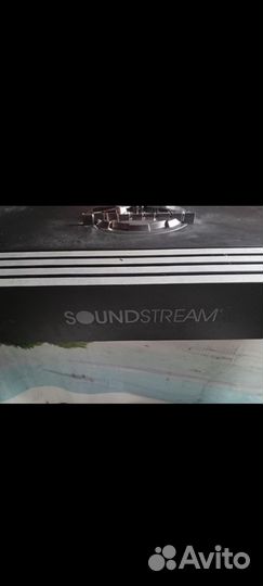 Автомобильный усилитель для сабвуфера