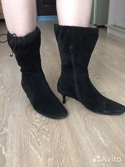 Зимняя и осенняя обувь замша