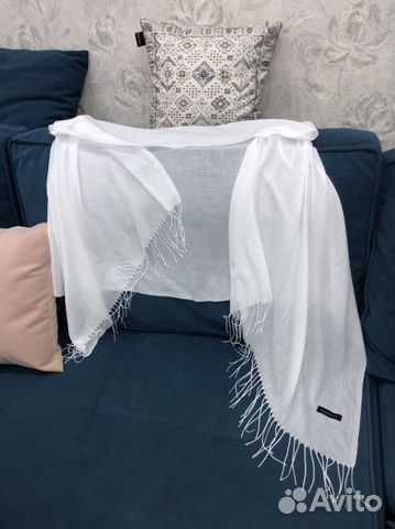 Шарф белый палантин