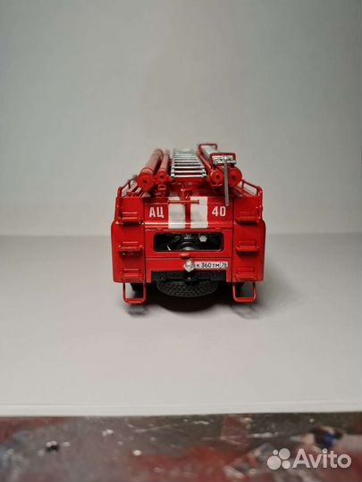 Модель пожарной машины ац-40(130) ЗИЛ 130 1:43