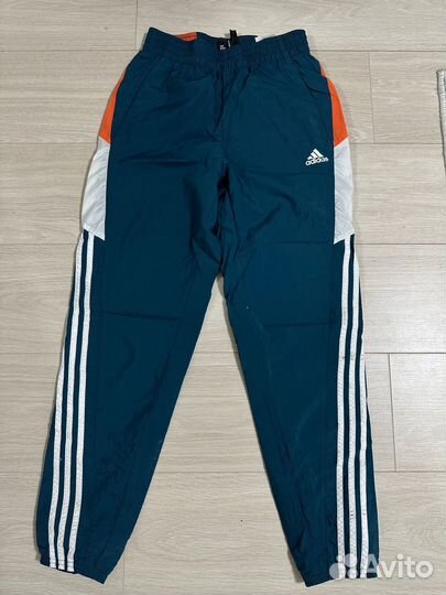 Спортивный костюм adidas