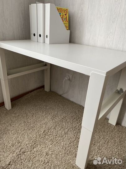 Письменный стол и стул IKEA белый