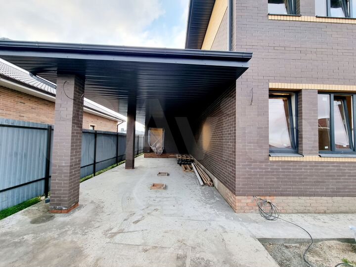 Дом 231 м² на участке 4 сот.