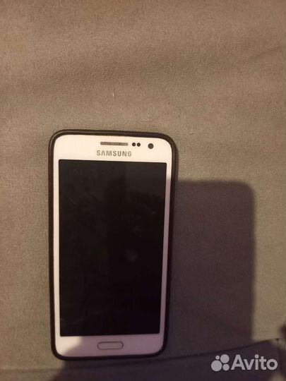 Телефон Samsung а3