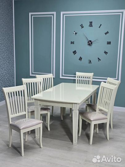 Комплект стол и стулья. В наличии