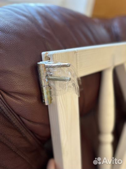 Ворота безопасности детские на лестницу