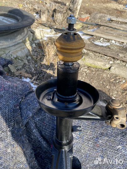 Стойка Дэу Нексия N150