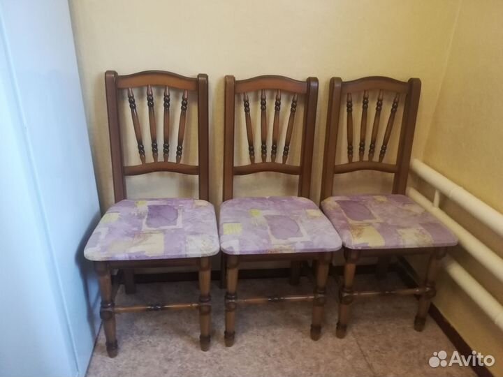 Кухонный уголок со столом и стульями бу