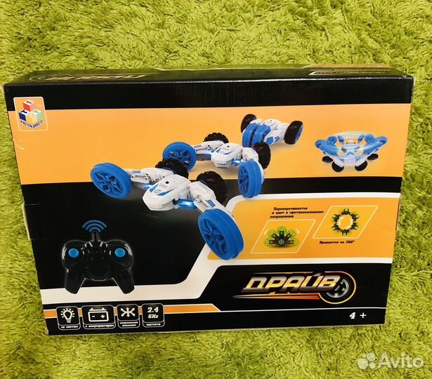 Машина радиоуправляемая 1 TOY трюковая со светом