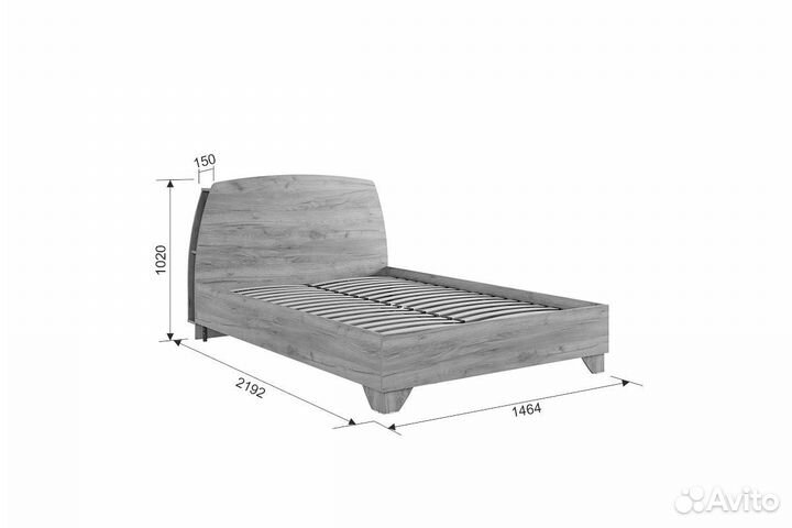 Двуспальная кровать с полками в изголовье