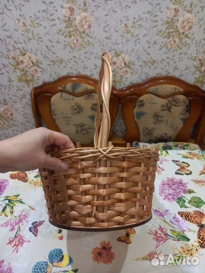 Корзина плетеная для подарков