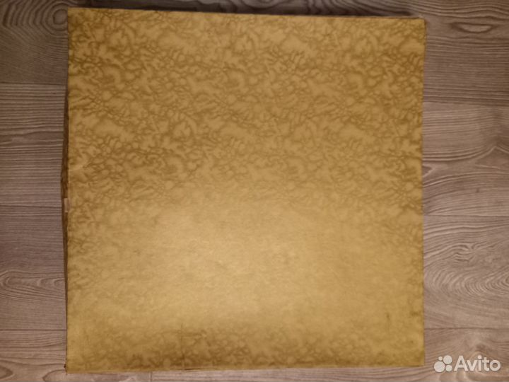 Плакетка Юлиус Фучик (400мм.)