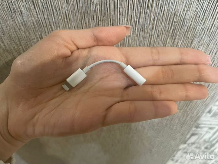 Оригинальный переходник apple (AUX)