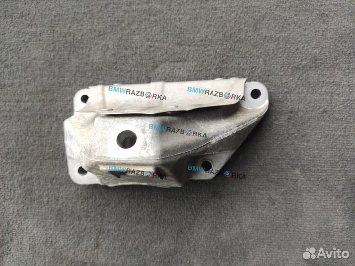Кронштейн двигателя правый BMW 6 F06/F12/F13 F06