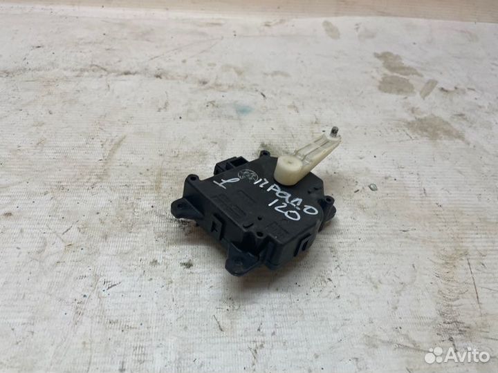 Сервопривод заслонки печки Toyota Land Cruiser