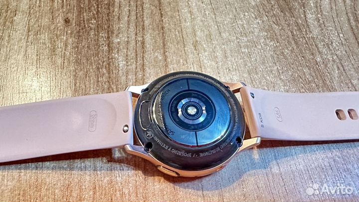 Умные часы Samsung Galaxy Watch Active 2