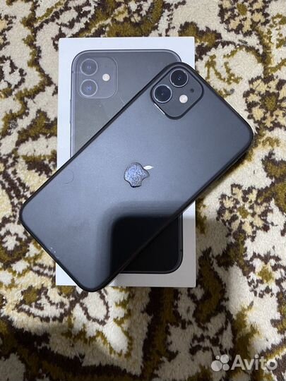 iPhone 11, 64 ГБ