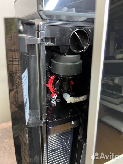 Кофемашина суперавтомат Dr.Coffee Coffee Bar
