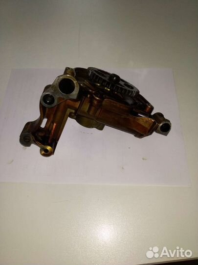 Масляный насос на Шкода yeti 2012г 03F115105C