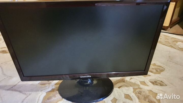 Монитор Samsung