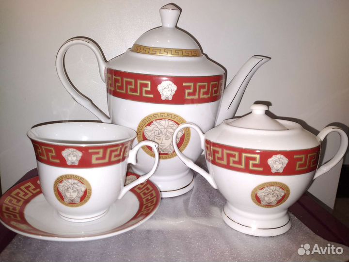 Часть чайного сервиза, и др посуда