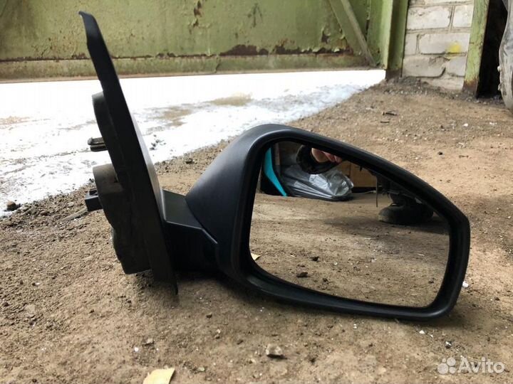 Зеркало правое электрическое Renault Megane 3
