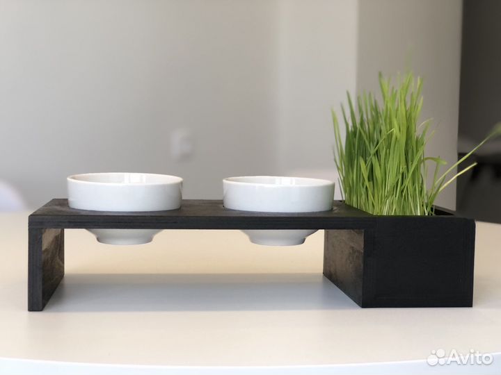 Двойная миска для кошек на подставке