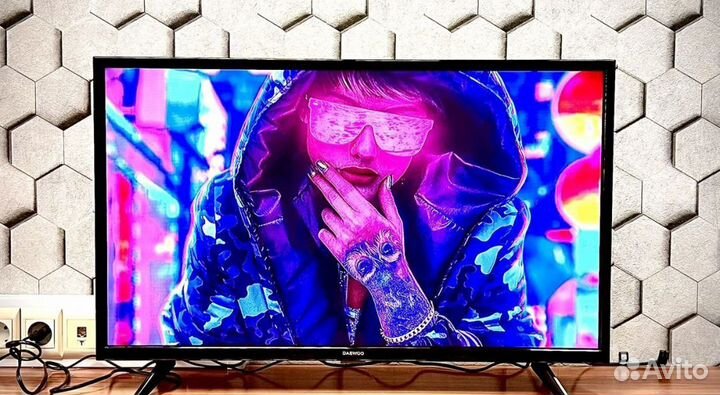 Телевизор LCD LED 32 T2 Новый