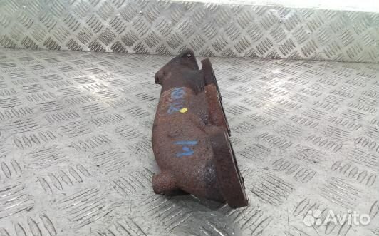 Выпускной коллектор дизельный audi A8 D3 (HEA28BJ0