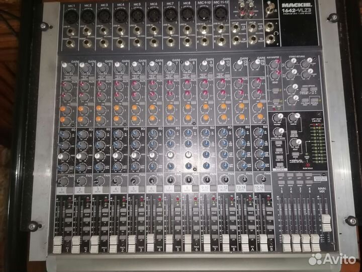 Микшер Mackie 1642- vlz3