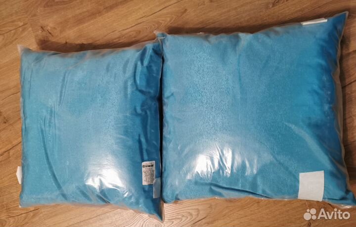 Подушки в чехлах 50х50