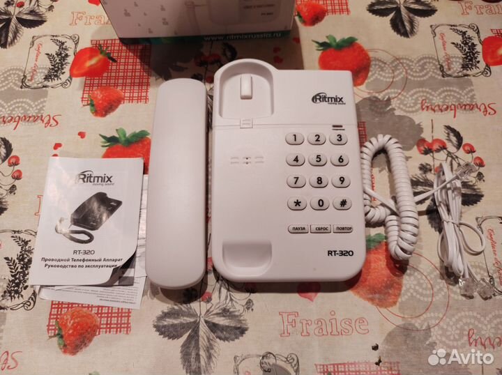 Телефон новый Ritmix RT-320