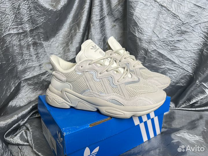 Кроссовки женские Adidas Ozweego