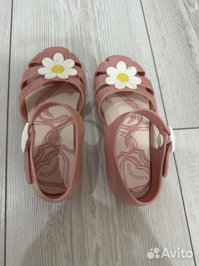 Сандали для девочки